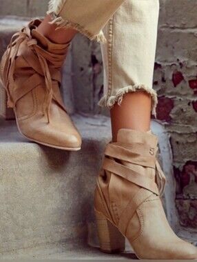 NWOB Free People Seven Wonders Boot Tan Leather Fringe Wrap Ankle